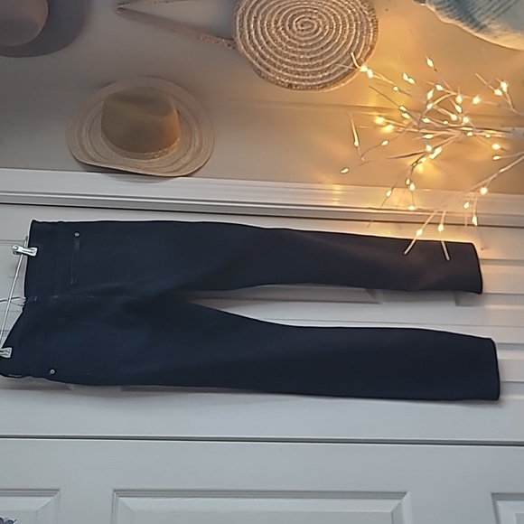 7 for all mankind Jeans - Picture 6 of 6